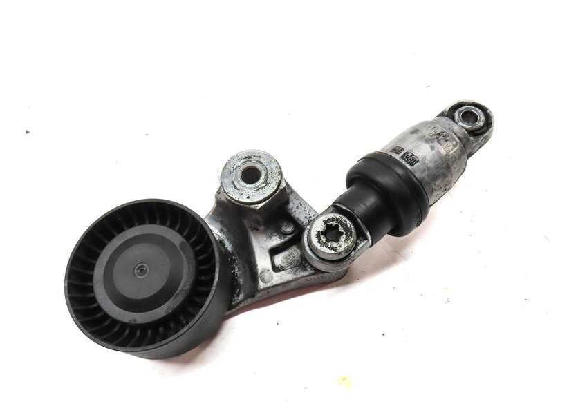 Thumbnail 3: 2011 PORSCHE CAYENNE (958) 4.8L NON-TURBO ENGINE BELT TENSIONER PULLEY