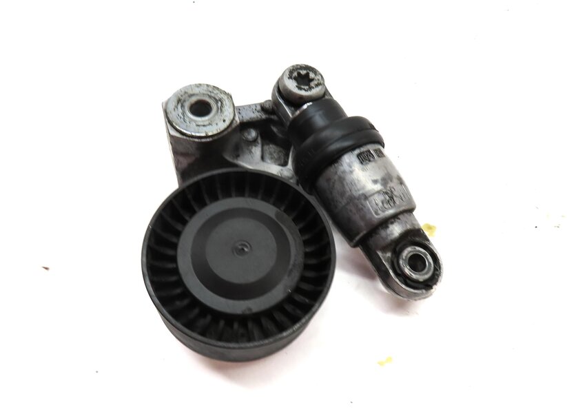 Thumbnail 6: 2011 PORSCHE CAYENNE (958) 4.8L NON-TURBO ENGINE BELT TENSIONER PULLEY