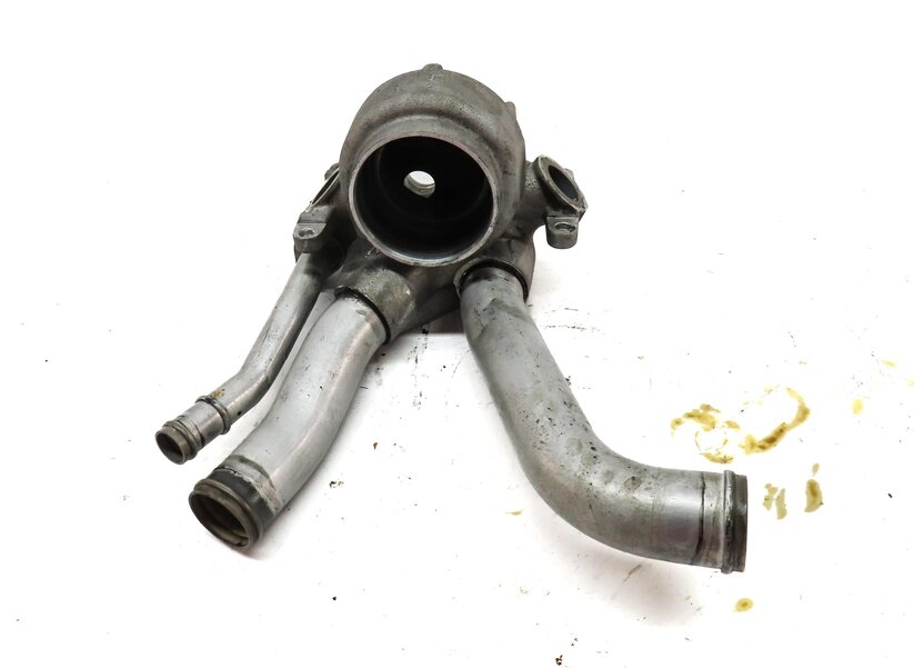 Thumbnail 2: 2011 PORSCHE CAYENNE (958) 4.8L NON-TURBO ENGINE THERMOSTAT HOUSING 94810636002