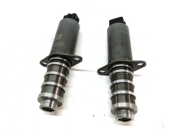 Thumbnail 4: 2011 PORSCHE CAYENNE (958) 4.8L NON-TURBO ENGINE CAMSHAFT ADJUSTER SOLENOID SET2