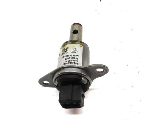 Thumbnail 2: 2011 PORSCHE CAYENNE (958) 4.8L NON-TURBO ENGINE CAMSHAFT ADJUSTER SOLENOID