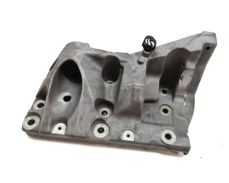 2011 PORSCHE CAYENNE (958) 4.8L NON-TURBO LEFT ENGINE MOTOR MOUNT BRACKET