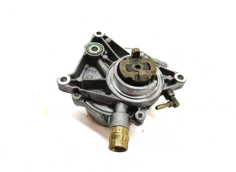 2011 PORSCHE CAYENNE (958) 4.8L NON-TURBO ENGINE BRAKE VACUUM PUMP 94811005006