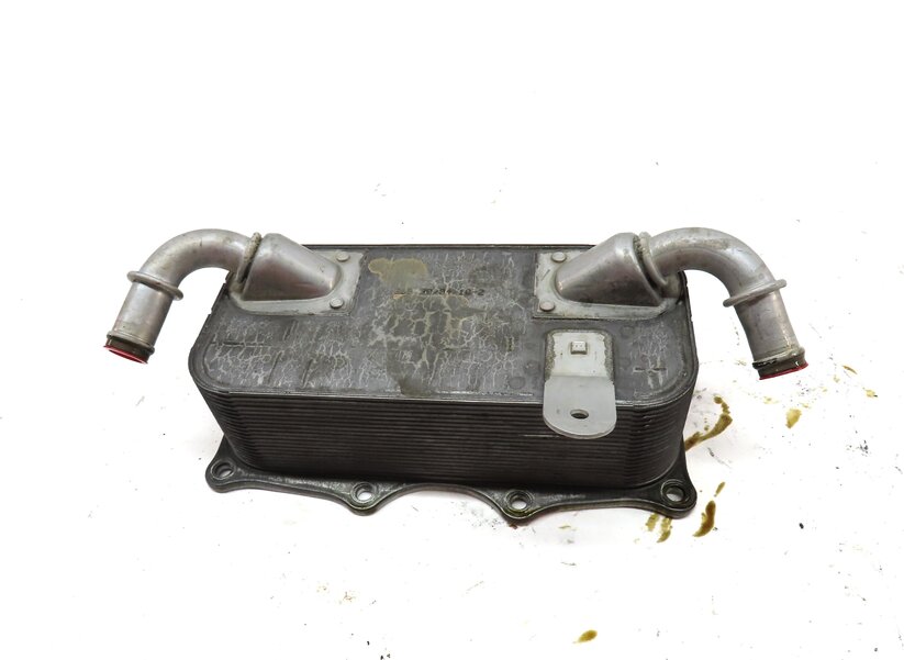 Thumbnail 2: 2011 PORSCHE CAYENNE (958) 4.8L NON-TURBO ENGINE OIL COOLER 94810728122