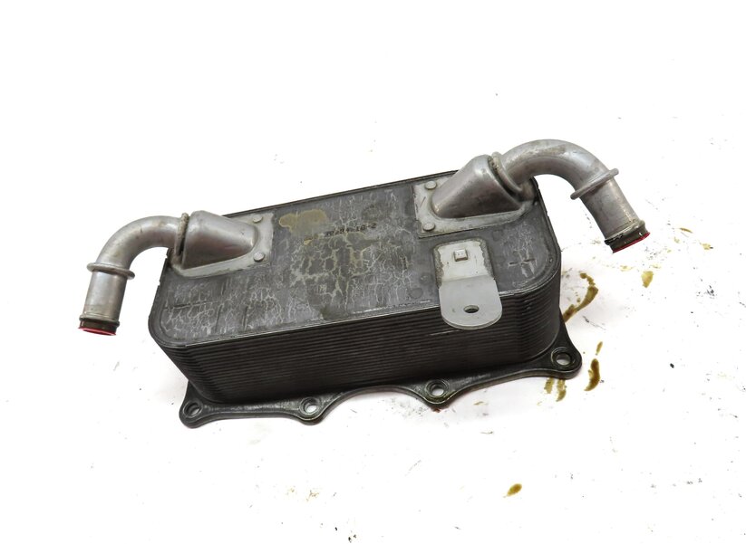 Thumbnail 3: 2011 PORSCHE CAYENNE (958) 4.8L NON-TURBO ENGINE OIL COOLER 94810728122