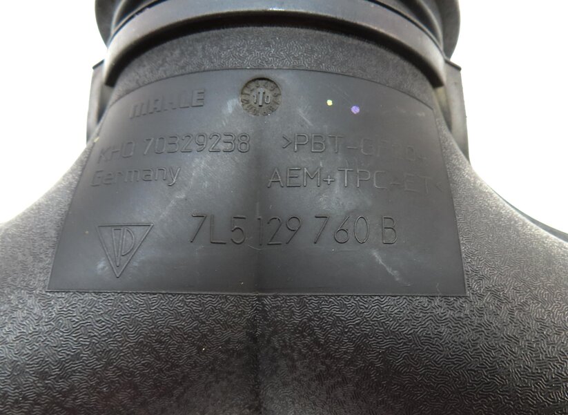 Thumbnail 8: 2011 PORSCHE CAYENNE (958) 4.8L NON-TURBO ENGINE AIR INTAKE HOSE PIPE 7L5129760B