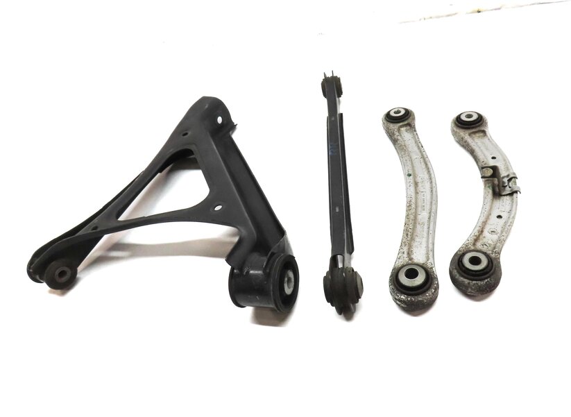 Thumbnail 2: 2011-2018 PORSCHE CAYENNE (958) RIGHT PASSENGER REAR CONTROL ARM SET 4