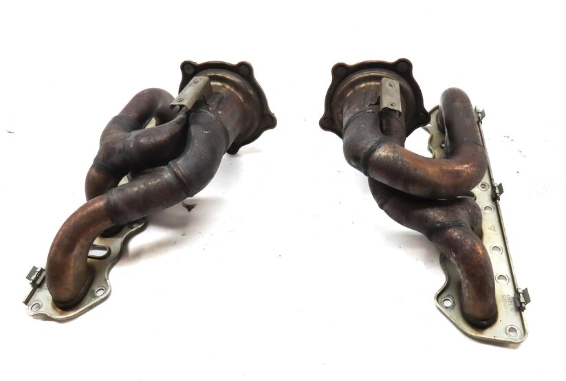 Thumbnail 4: 2008-2014 PORSCHE CAYENNE (958) 4.8L V8 *NON TURBO* ENGINE EXHAUST MANIFOLD SET