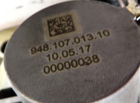 Thumbnail 10: 2011 PORSCHE CAYENNE (958) 4.8L NON-TURBO ENGINE OIL PUMP 94810725400