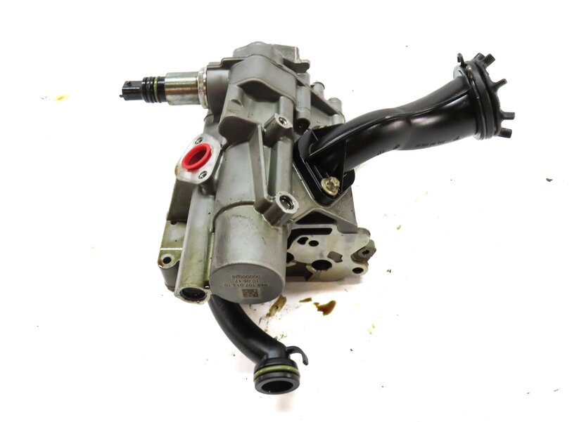 Thumbnail 4: 2011 PORSCHE CAYENNE (958) 4.8L NON-TURBO ENGINE OIL PUMP 94810725400