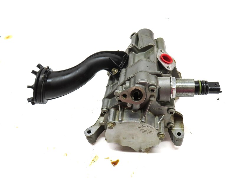 Thumbnail 6: 2011 PORSCHE CAYENNE (958) 4.8L NON-TURBO ENGINE OIL PUMP 94810725400