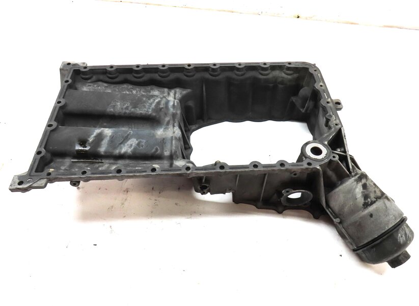 Thumbnail 6: 2011-2013 PORSCHE CAYENNE (958) 4.8L M48 V8 - UPPER ENGINE OIL PAN CRADLE
