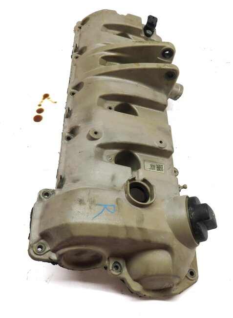 Thumbnail 4: 2010-2018 PORSCHE CAYENNE PANAMERA (958 970 G1) 4.8L V8 ENGINE RIGHT VALVE COVER