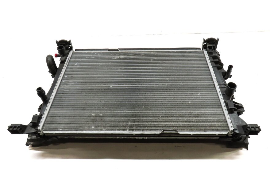 Thumbnail 7: 14-17 MERCEDES B ELECTRIC (W242) RADIATOR CONDENSER COOLER SHROUD ASSEMBLY