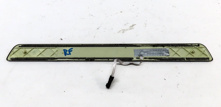 Thumbnail 7: 2015 MERCEDES B200e ELECTRIC (W242 W246) FRONT ILLUMINATED DOOR SILL TRIM SET-2