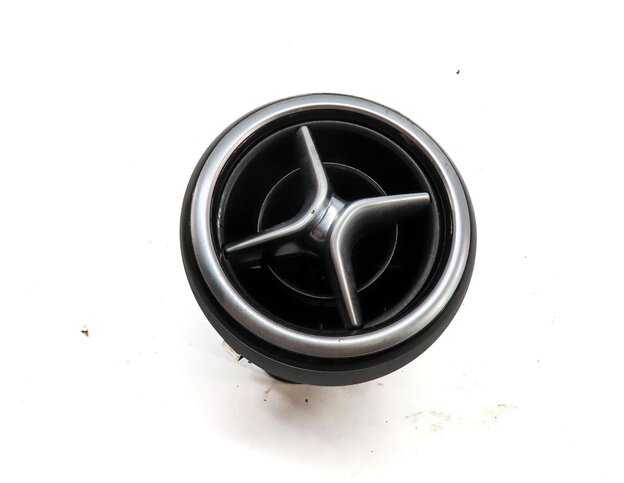 2015 MERCEDES B200e ELECTRIC (W242 W246) FRONT DASH HEATER A/C AIR VENT