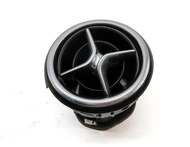 Thumbnail 6: 2015 MERCEDES B200e ELECTRIC (W242 W246) FRONT DASH HEATER A/C AIR VENT