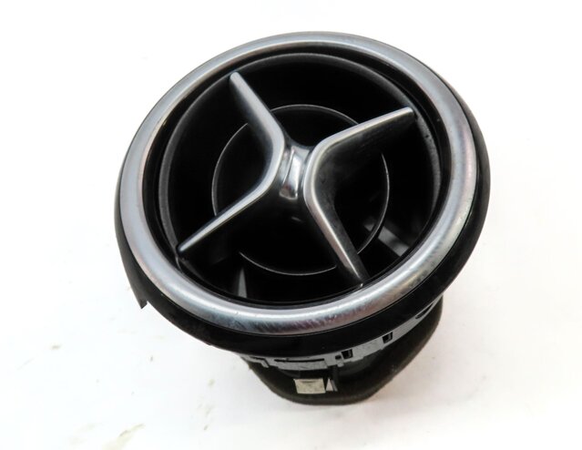 Thumbnail 7: 2015 MERCEDES B200e ELECTRIC (W242 W246) FRONT DASH HEATER A/C AIR VENT