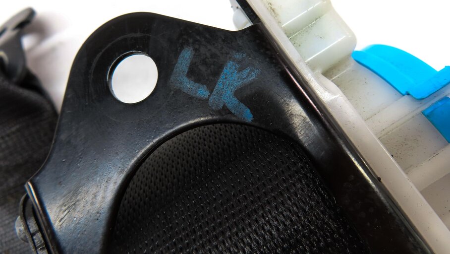 Thumbnail 5: 2015 MERCEDES B200e ELECTRIC (W242 W246) REAR LEFT SEATBELT RETRACTOR (BLACK)