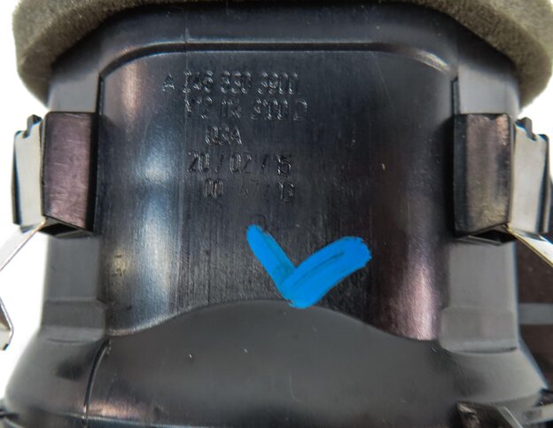 Thumbnail 6: 2015 MERCEDES B200e ELECTRIC (W242 W246) FRONT DASH HEATER A/C AIR VENT
