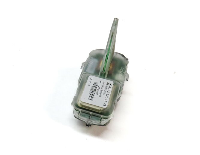 15-17 MERCEDES B-CLASS (W242 W246) RADIO STEREO GPS NAVIGATION PHONE ANTENNA