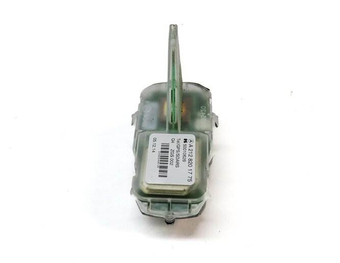 Thumbnail 2: 15-17 MERCEDES B-CLASS (W242 W246) RADIO STEREO GPS NAVIGATION PHONE ANTENNA