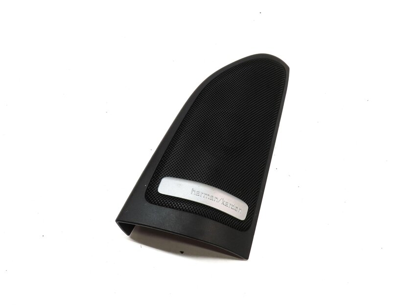 Thumbnail 1: 2015 MERCEDES B200e ELECTRIC (W242 W246) RIGHT DOOR HARMAN KARDON TWEETER TRIM
