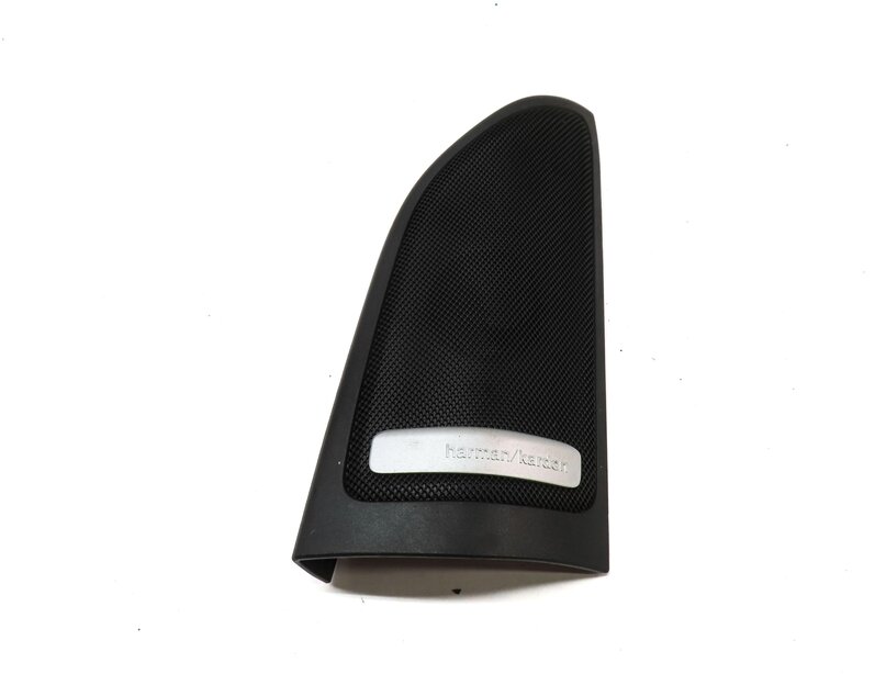 Thumbnail 2: 2015 MERCEDES B200e ELECTRIC (W242 W246) RIGHT DOOR HARMAN KARDON TWEETER TRIM