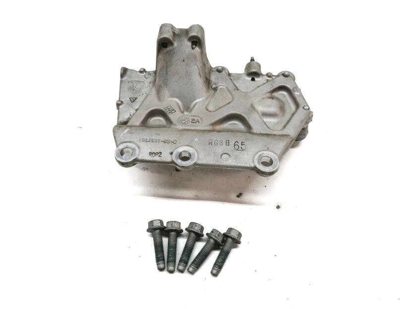 Thumbnail 2: 2015 MERCEDES B200e (W242 W246) ELECTRIC ENGINE MOTOR MOUNT BRACKET