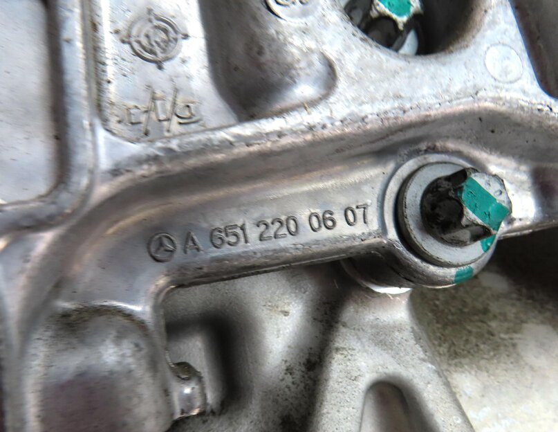Thumbnail 8: 2015 MERCEDES B200e (W242 W246) ELECTRIC ENGINE MOTOR MOUNT BRACKET