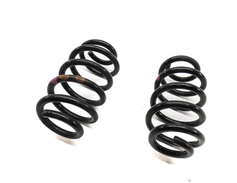 Thumbnail 1: 14-17 MERCEDES B ELECTRIC (W242) REAR LEFT & RIGHT SUSPENSION COIL SPRING SET-2