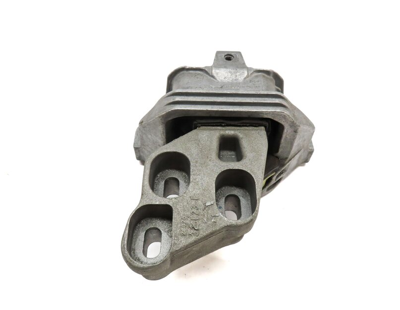 Thumbnail 2: 2015 MERCEDES B200e ELECTRIC (W242 W246) ENGINE TRANSMISSION MOUNT BRACKET