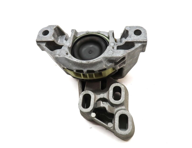 Thumbnail 4: 2015 MERCEDES B200e ELECTRIC (W242 W246) ENGINE TRANSMISSION MOUNT BRACKET