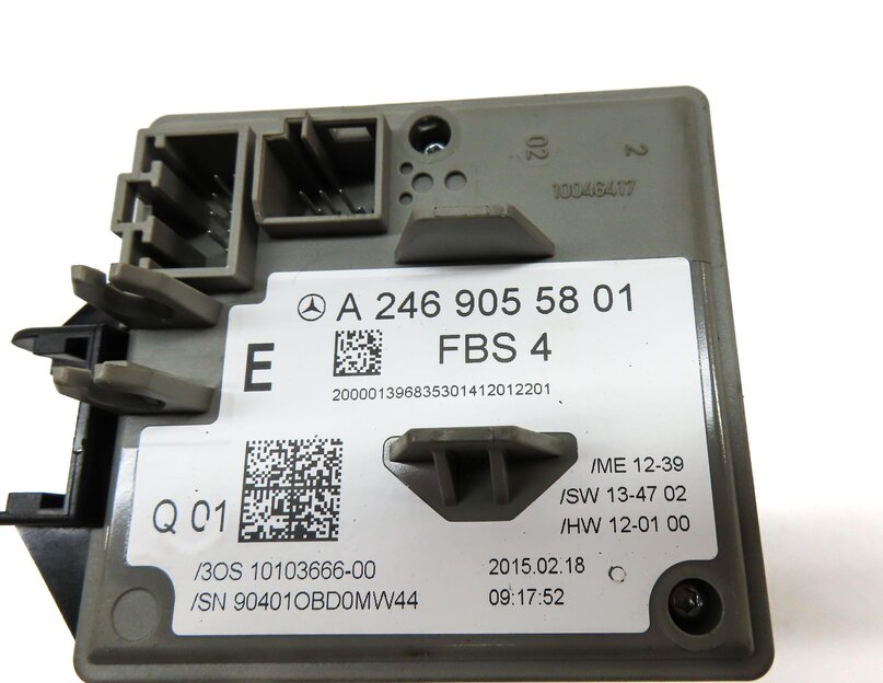 Thumbnail 5: 2015 MERCEDES B ELECTRIC (W242) IGNITION SWITCH MODULE KEY READER