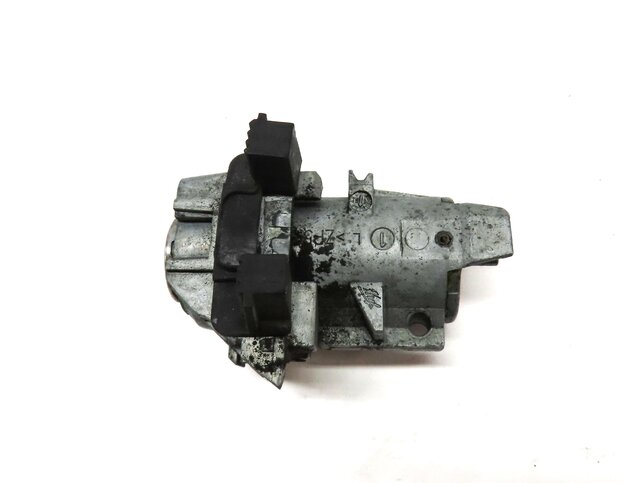 Thumbnail 6: 2015 MERCEDES B200e ELECTRIC (W242 W246) LEFT DRIVER DOOR LOCK CYLINDER w/ KEY