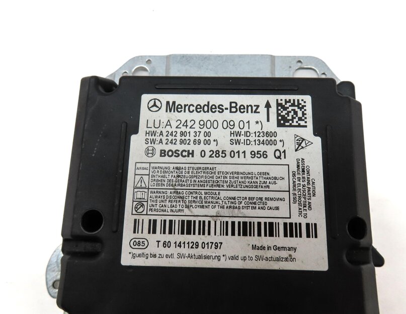 Thumbnail 4: 2015 MERCEDES B200e ELECTRIC (W242 W246) SRS BAG CONTROL MODULE