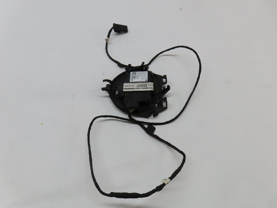 Thumbnail 2: 2015 MERCEDES B200e ELECTRIC (W242 W246) FRONT DISTRONIC RADAR SENSOR MODULE