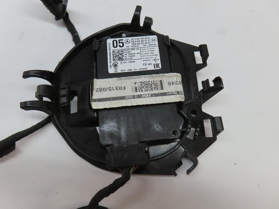Thumbnail 4: 2015 MERCEDES B200e ELECTRIC (W242 W246) FRONT DISTRONIC RADAR SENSOR MODULE