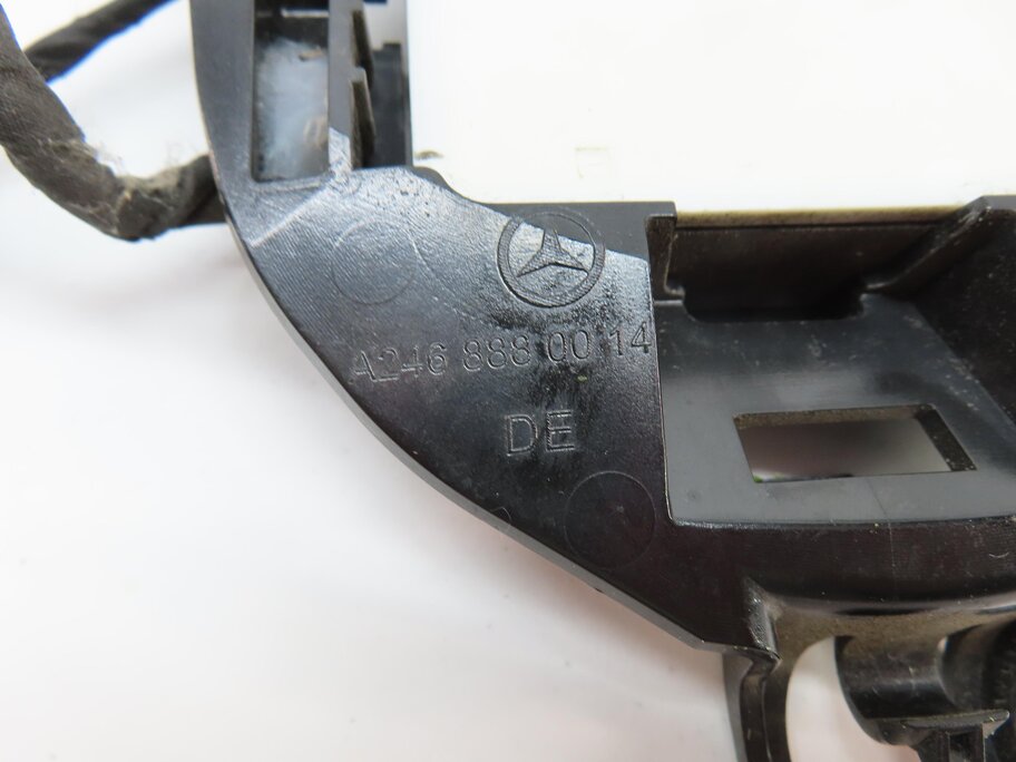 Thumbnail 6: 2015 MERCEDES B200e ELECTRIC (W242 W246) FRONT DISTRONIC RADAR SENSOR MODULE