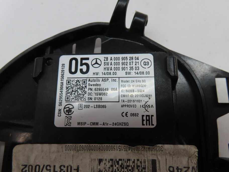 Thumbnail 8: 2015 MERCEDES B200e ELECTRIC (W242 W246) FRONT DISTRONIC RADAR SENSOR MODULE