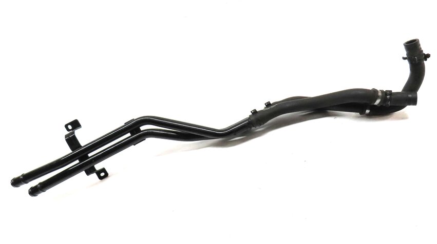Thumbnail 3: 2015 MERCEDES B200e ELECTRIC (W242 W246) ENGINE MOTOR COOLING PIPE HOSE ASSEMBLY