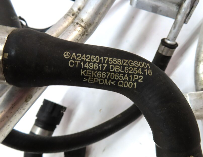 Thumbnail 6: 2015 MERCEDES B200e ELECTRIC (W242 W246) ENGINE COOLANT PIPE HOSE SET ASSEMBLY