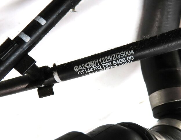 Thumbnail 8: 2015 MERCEDES B200e ELECTRIC (W242 W246) ENGINE COOLANT PIPE HOSE SET ASSEMBLY