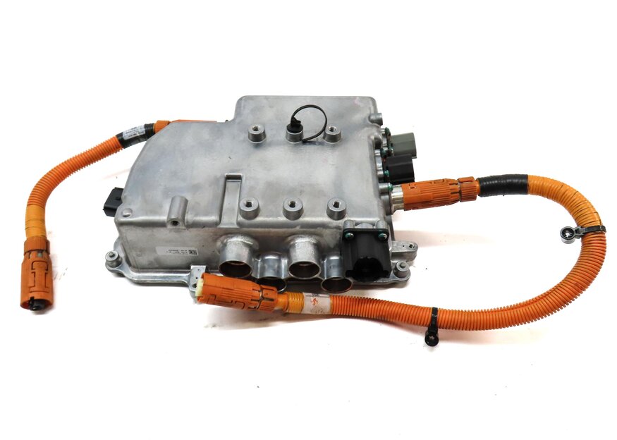 Thumbnail 2: 14-16 MERCEDES B ELECTRIC (W242) HIGH VOLTAGE CONVERTER w/ CABLE