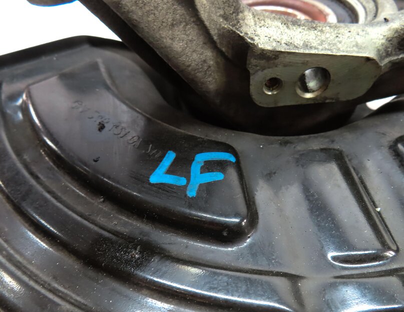 Thumbnail 6: 2014-2020 MERCEDES B250 GLA250 (W242 X156) LEFT FRONT DRIVER SPINDLE KNUCKE HUB