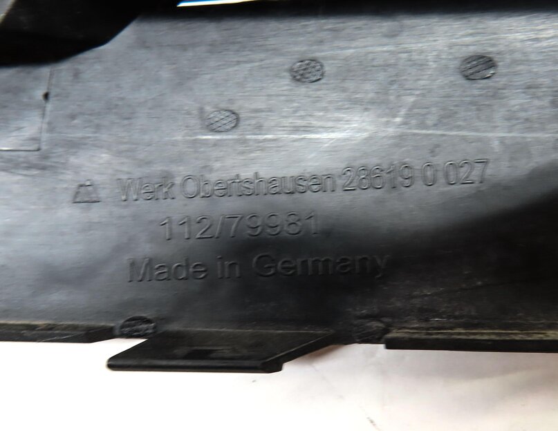 Thumbnail 7: 14-17 MERCEDES B ELECTRIC (W242) FRONT LEFT DRIVER LOWER BUMPER GRILLE TRIM