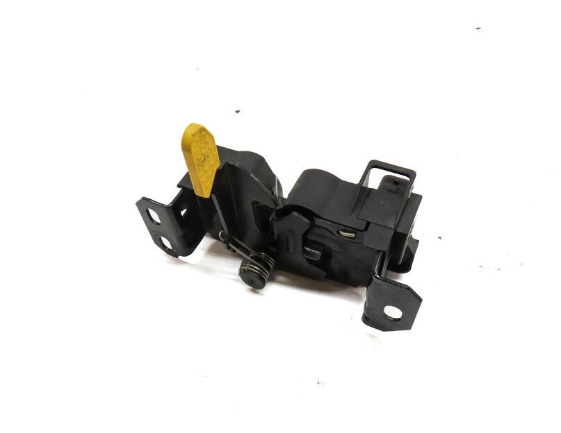 Thumbnail 2: 2015 MERCEDES B200e ELECTRIC (W242 W246) FRONT HOOD RELEASE LEVER HANDLE