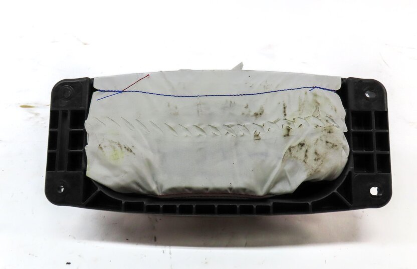 Thumbnail 2: 14-19 MERCEDES B CLASS (W242 W246) FRONT RIGHT PASSENGER DASH AIRBAG AIR BAG