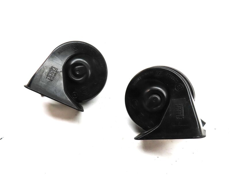14-17 MERCEDES B250 CLA250 GLA250 (C117 W117 W246 X156) HIGH & LOW TONE HORN SET