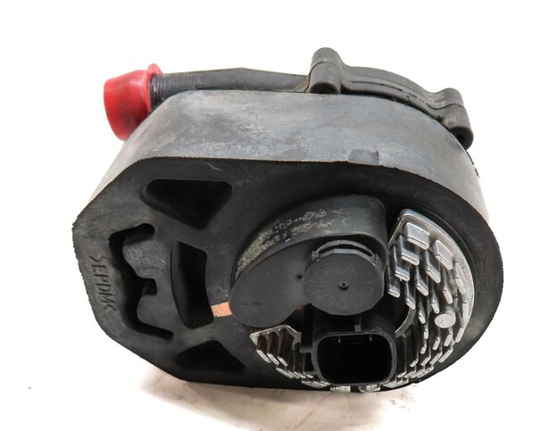 Thumbnail 4: 14-17 MERCEDES B ELECTRIC (W242) ELECTRIC ENGINE COOLING WATER PUMP MOTOR